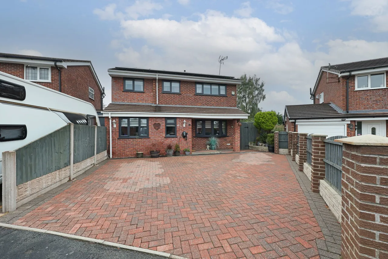 5 bed house for sale, Wetherby Close, Cheadle, ST10