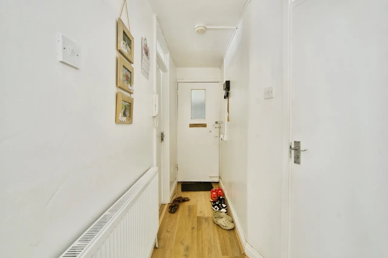Parr Road, East Ham, London, E6, photo 9