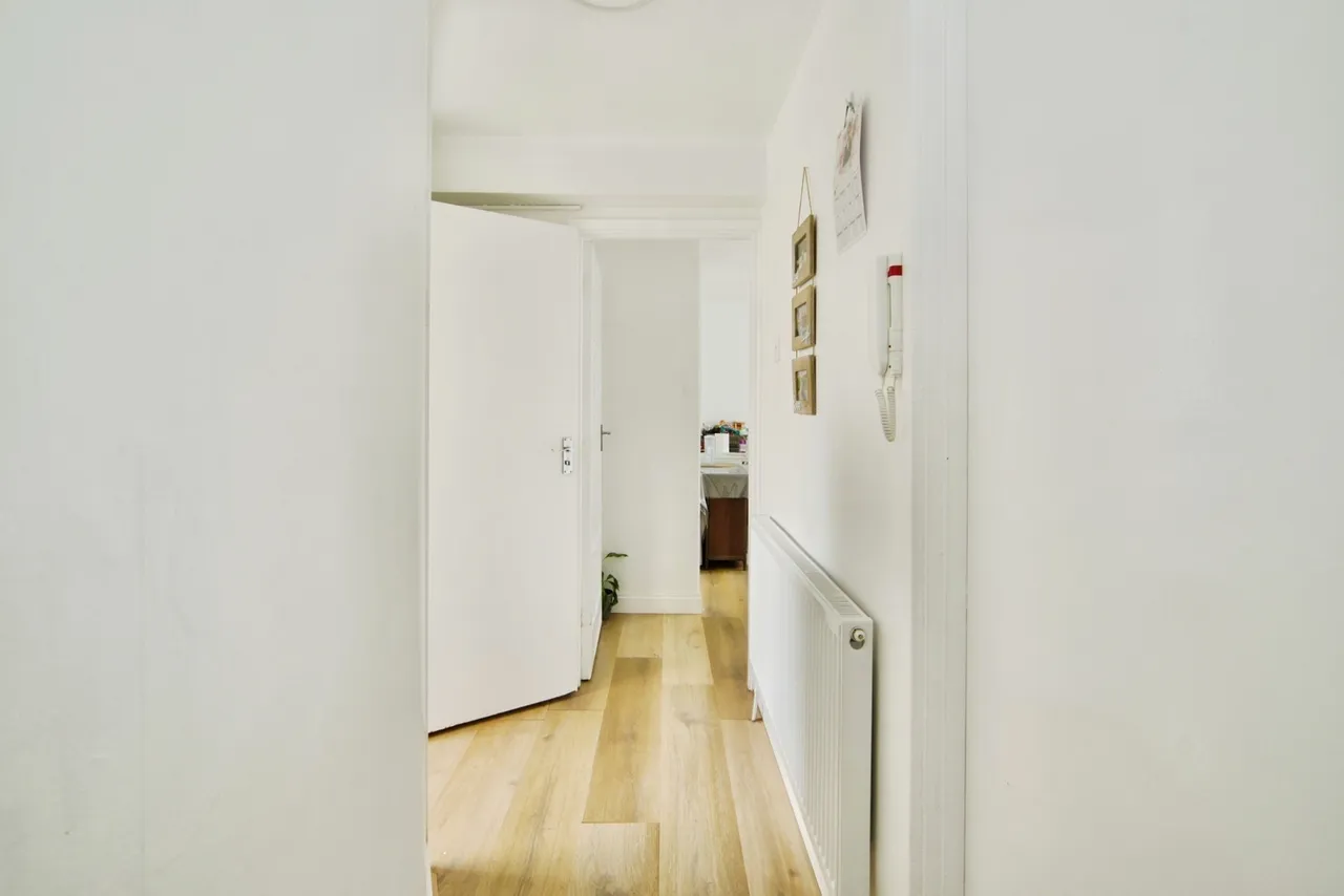 Parr Road, East Ham, London, E6, photo 8