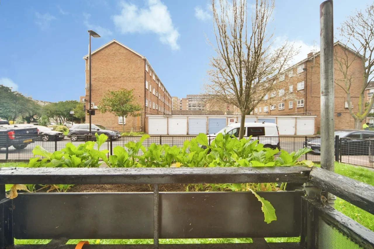 Parr Road, East Ham, London, E6, photo 10