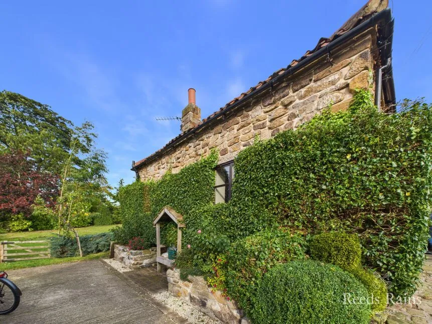 Commondale, Whitby, YO21, photo 27