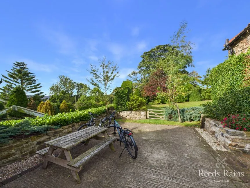 Commondale, Whitby, YO21, photo 26