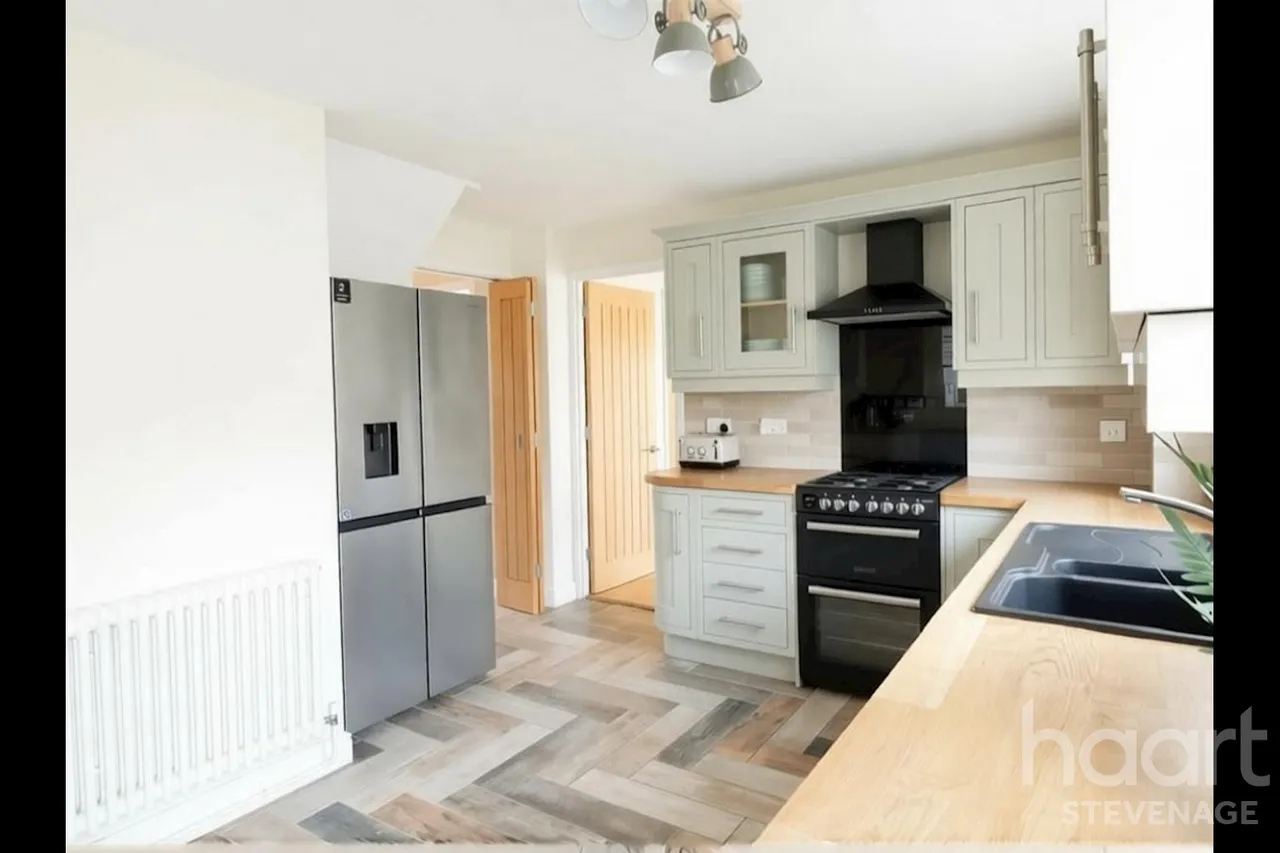 Chepstow Close, Stevenage, SG1, photo 3