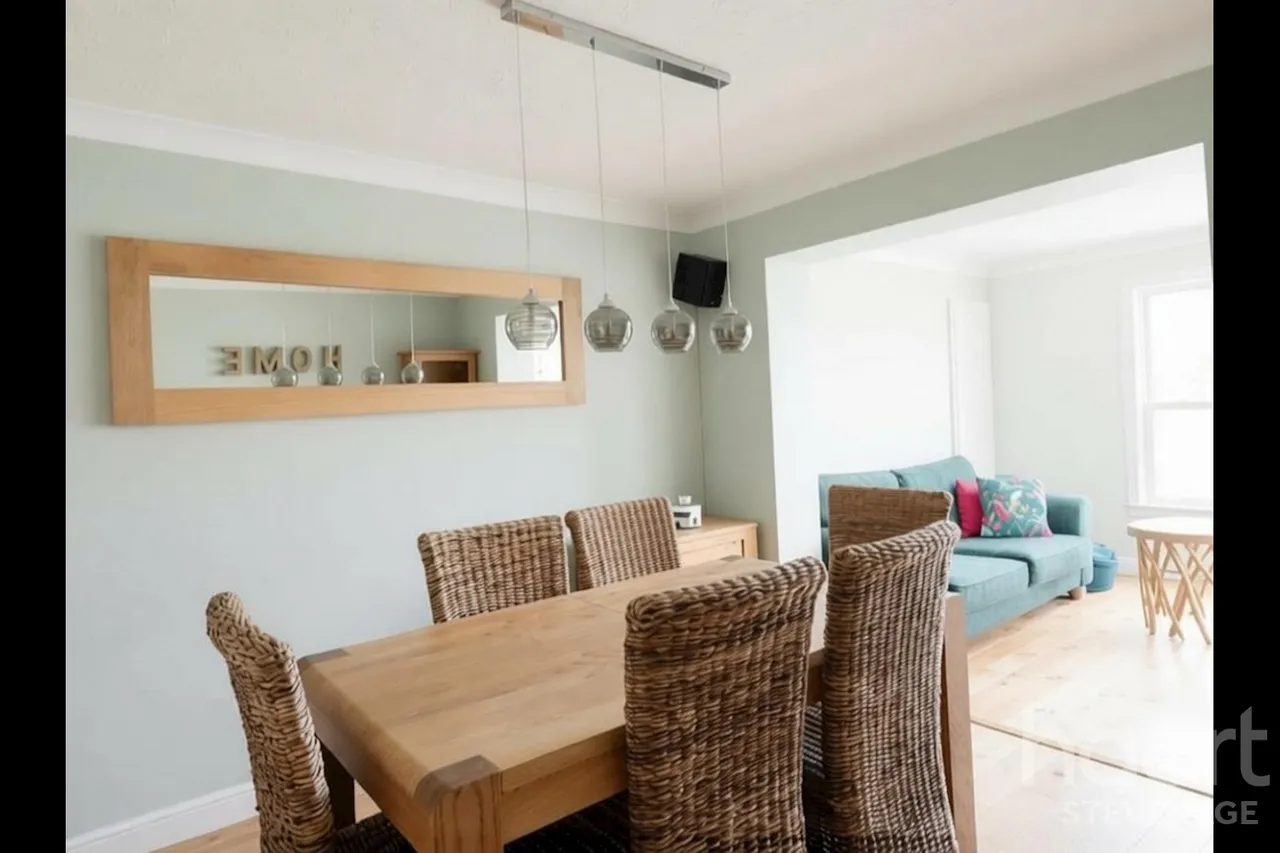 Chepstow Close, Stevenage, SG1, photo 5