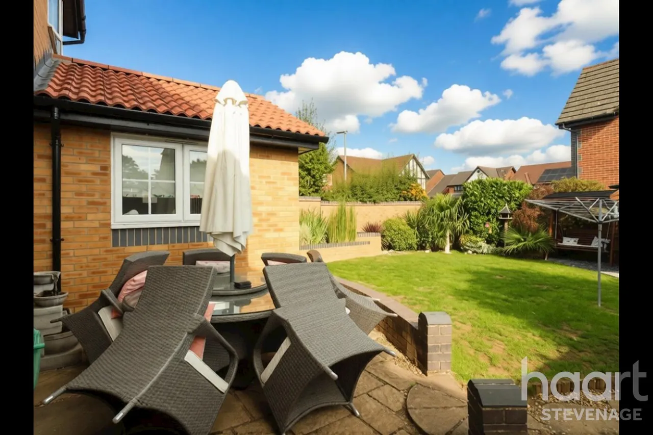 Chepstow Close, Stevenage, SG1, photo 16