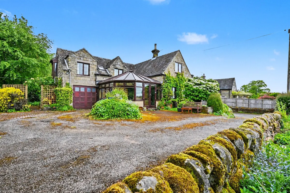 5 bed property for sale, Hall Lane, Wootton, DE6