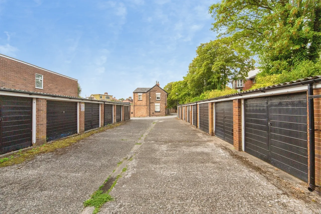 Dudlow Nook Road, Liverpool, L18, photo 16