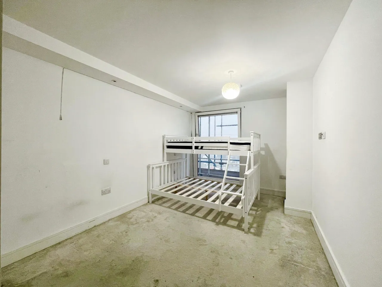Station Road, HA8, photo 5