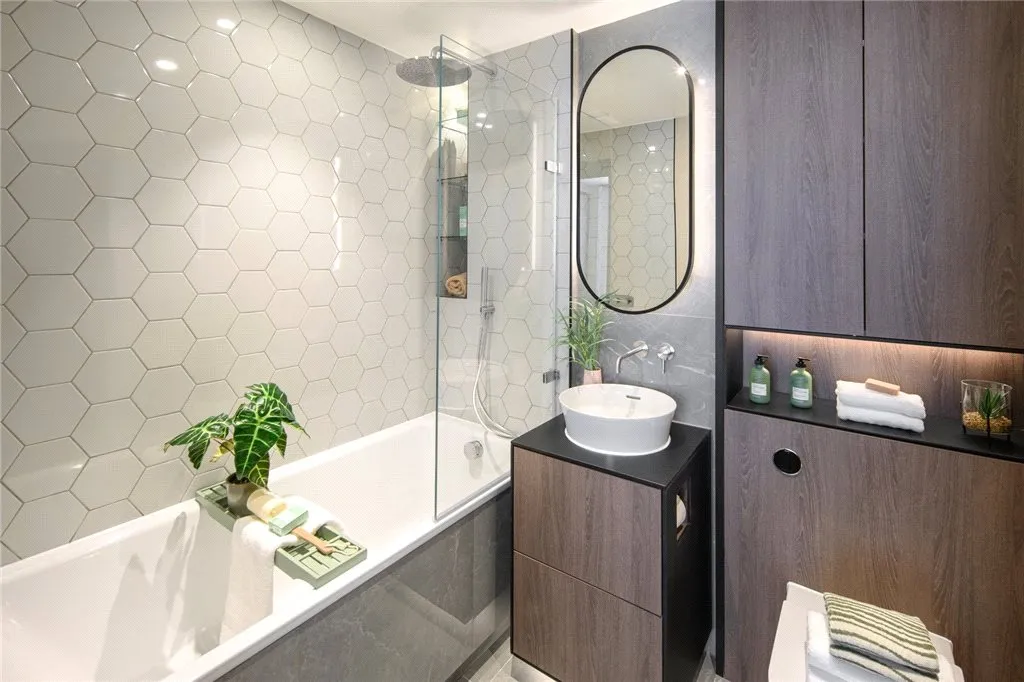 Eden Grove, Staines-Upon-Thames, TW18, photo 5