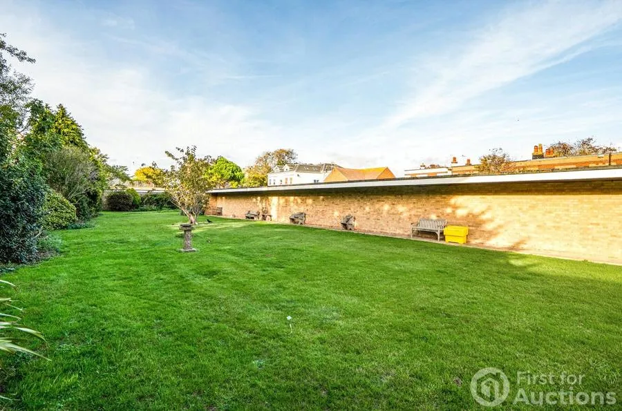 Brighton Road, Worthing, BN11, photo 9