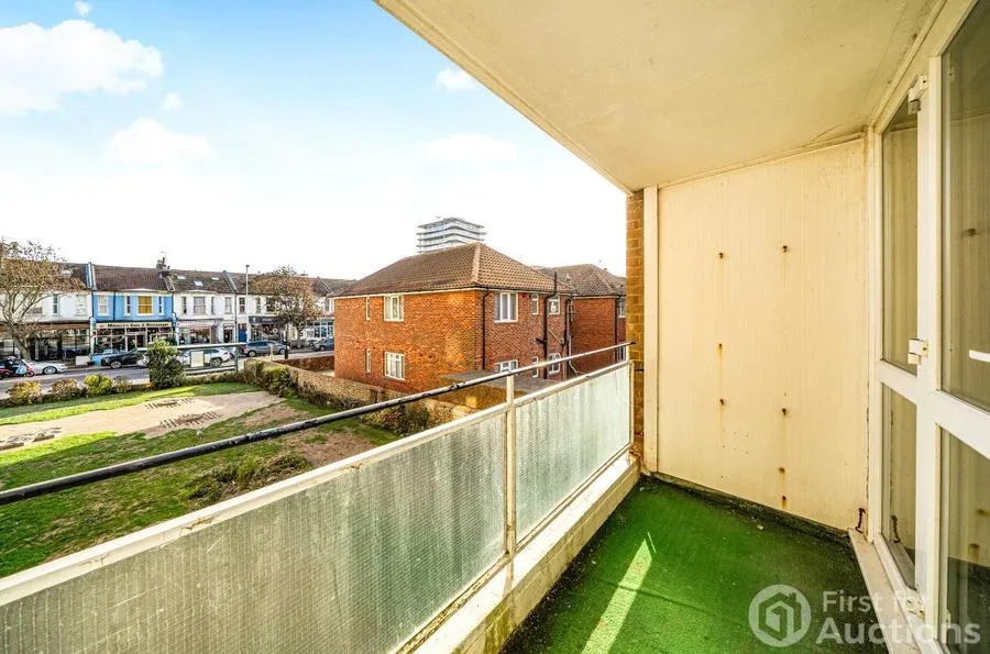 Brighton Road, Worthing, BN11, photo 8