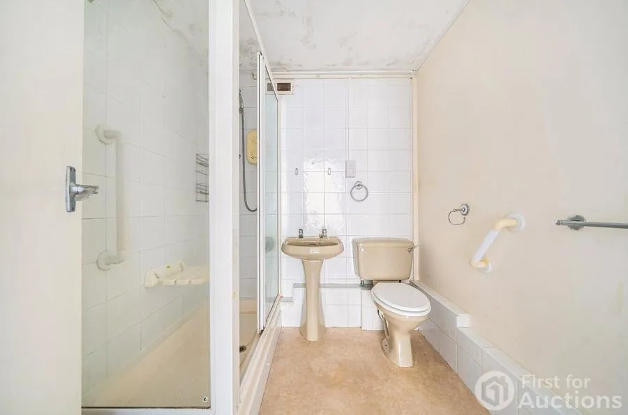 Brighton Road, Worthing, BN11, photo 7