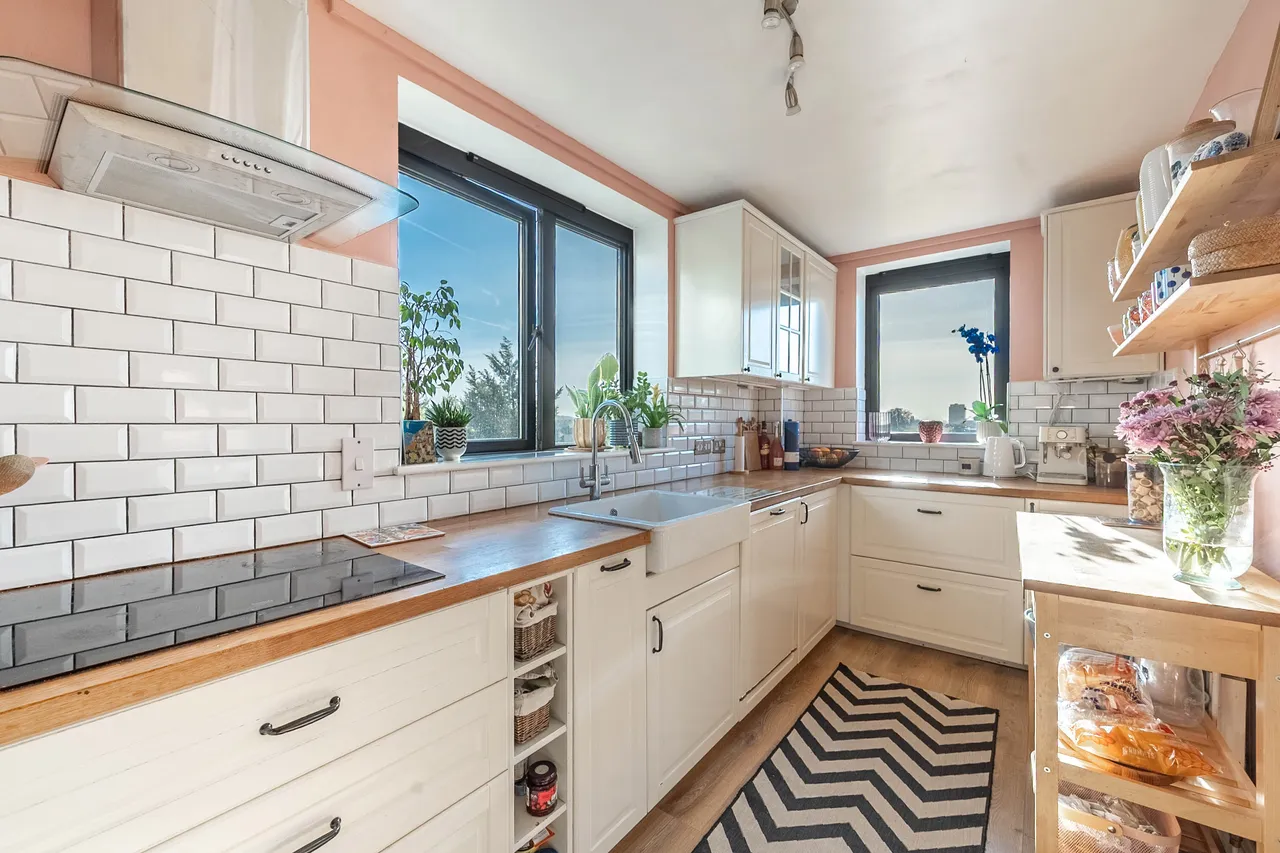 Edgware, HA8, photo 7
