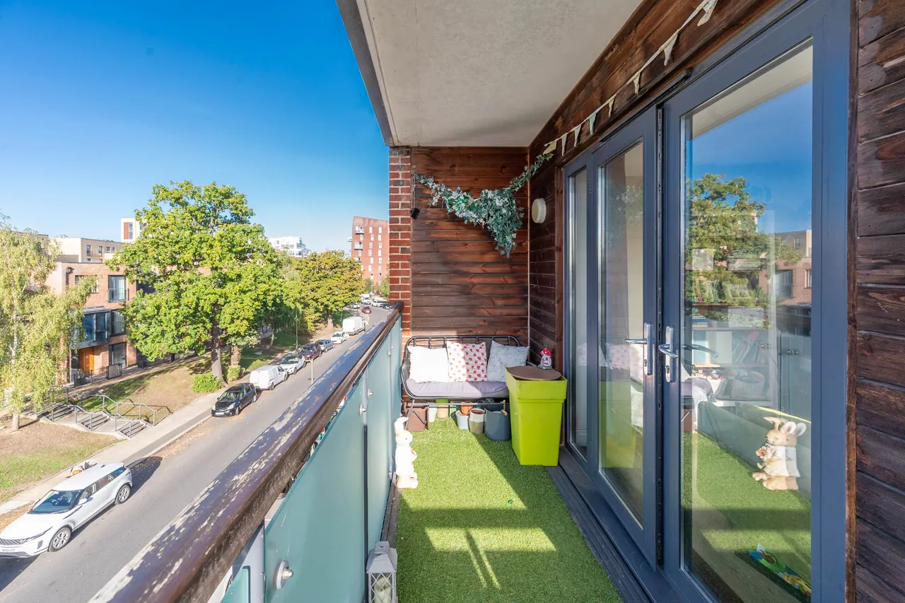 Edgware, HA8, photo 16