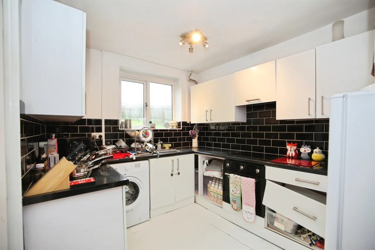 Ael Y Bryn, Beddau, Pontypridd, photo 6