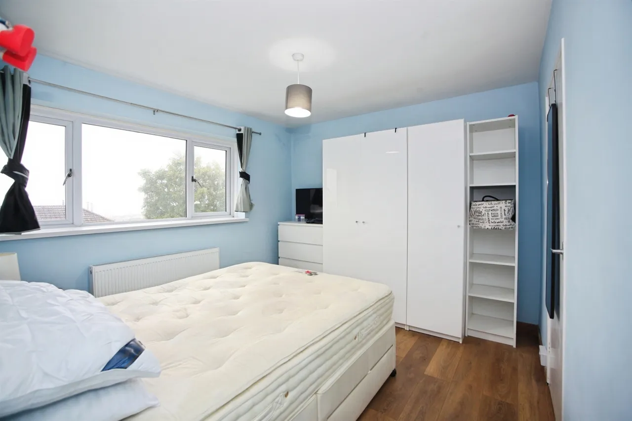 Ael Y Bryn, Beddau, Pontypridd, photo 7