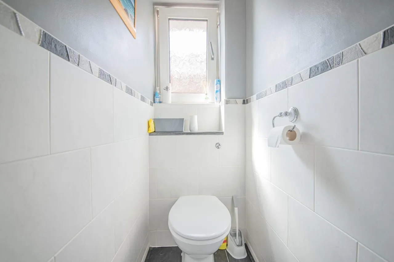 Dell Close, Fair Oak, SO50, photo 10