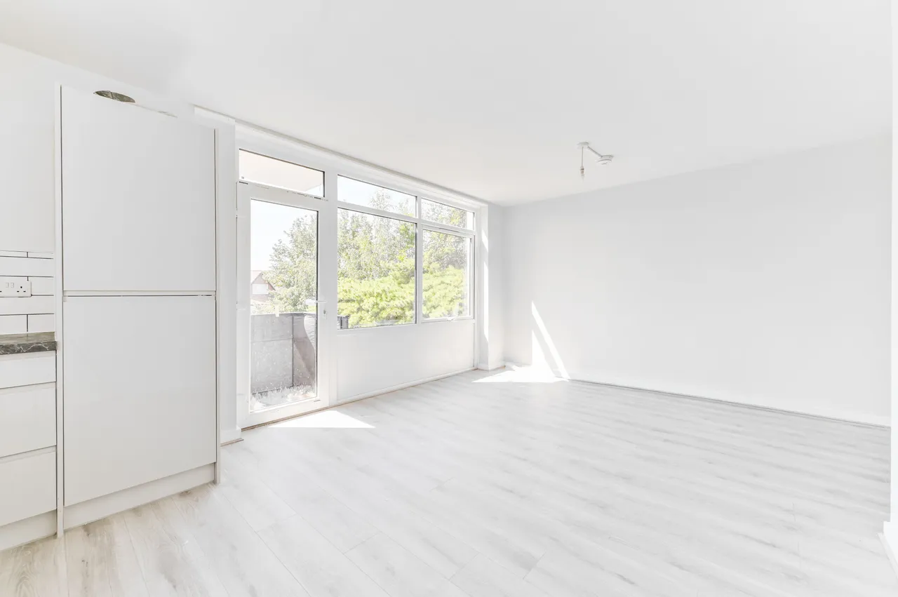 Flat 14, Malatia, 78 St Augustines Avenue, South Croydon, photo 5