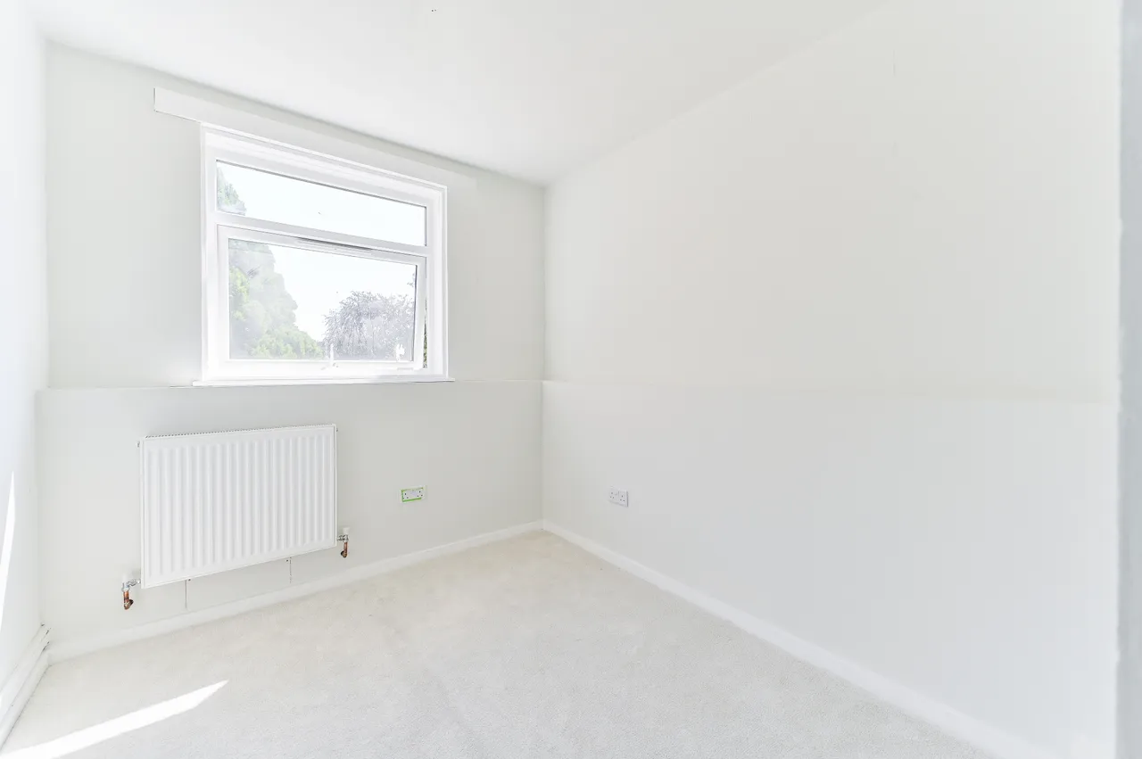 Flat 14, Malatia, 78 St Augustines Avenue, South Croydon, photo 11