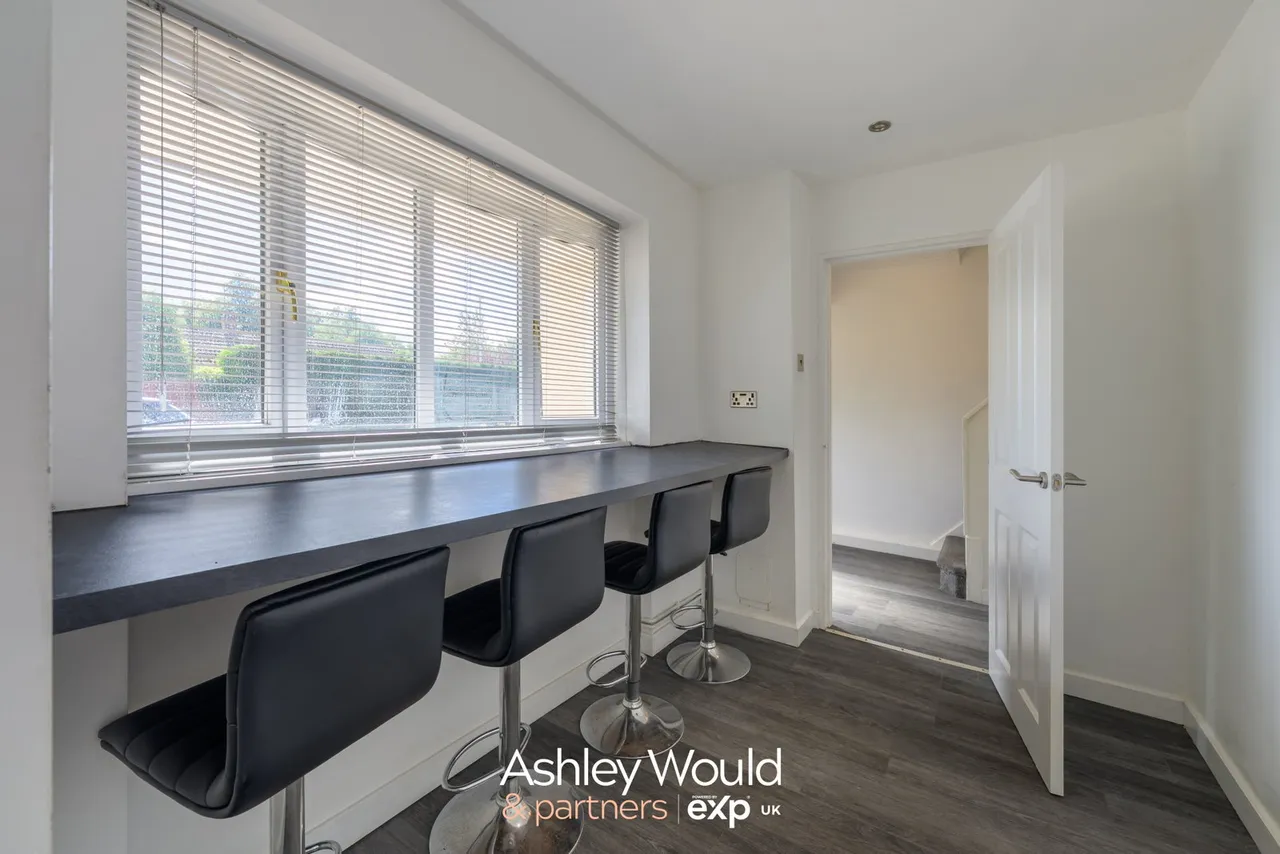 Earlswood Road, Kingswinford, DY6, photo 4