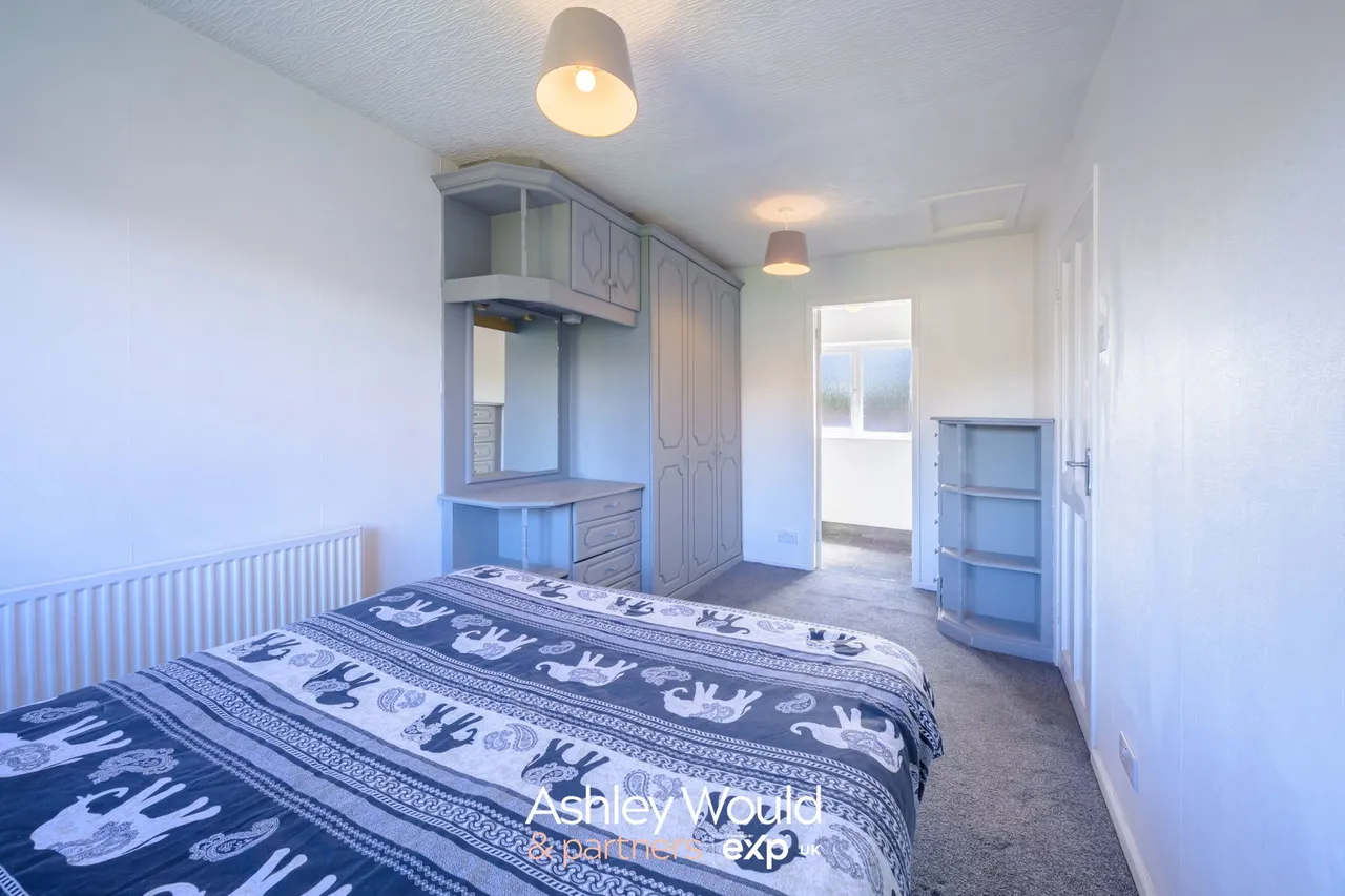 Earlswood Road, Kingswinford, DY6, photo 12