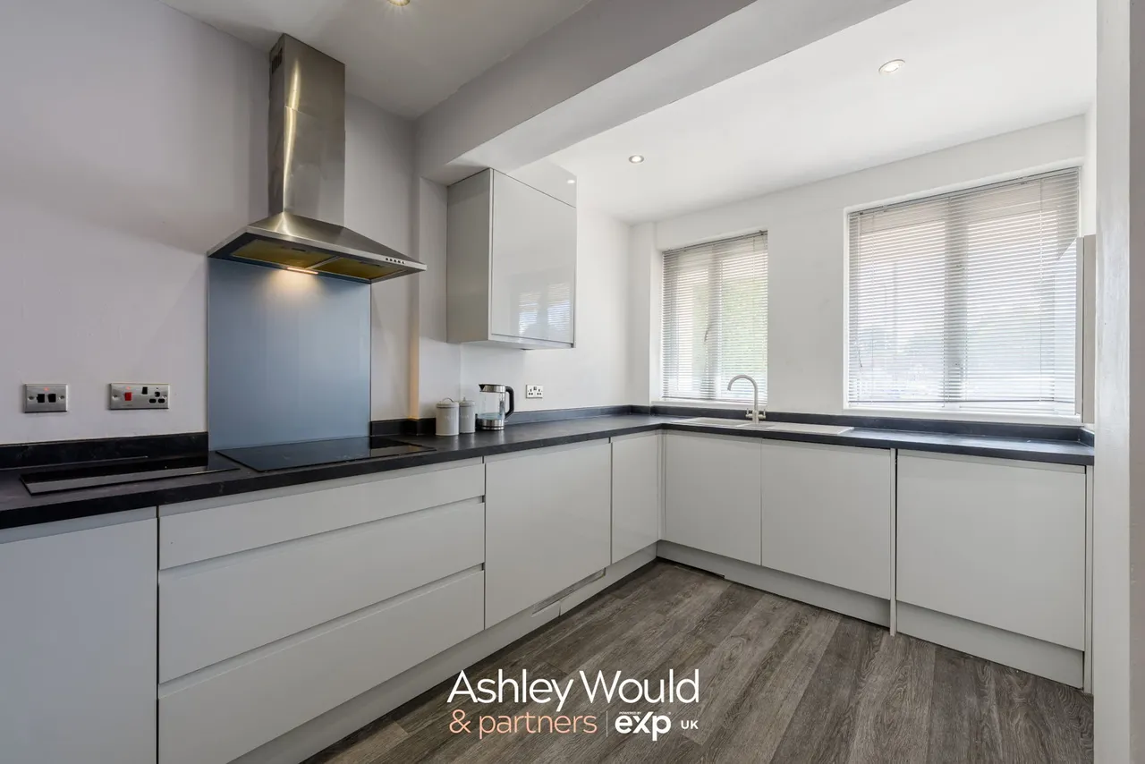 Earlswood Road, Kingswinford, DY6, photo 2