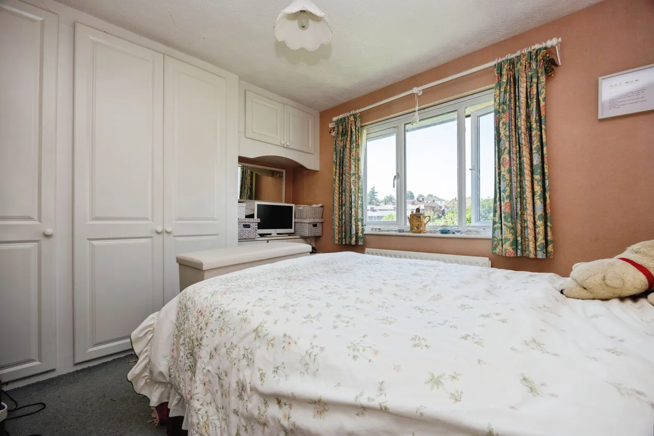 Brookmead Court, Farnham, GU9, photo 9