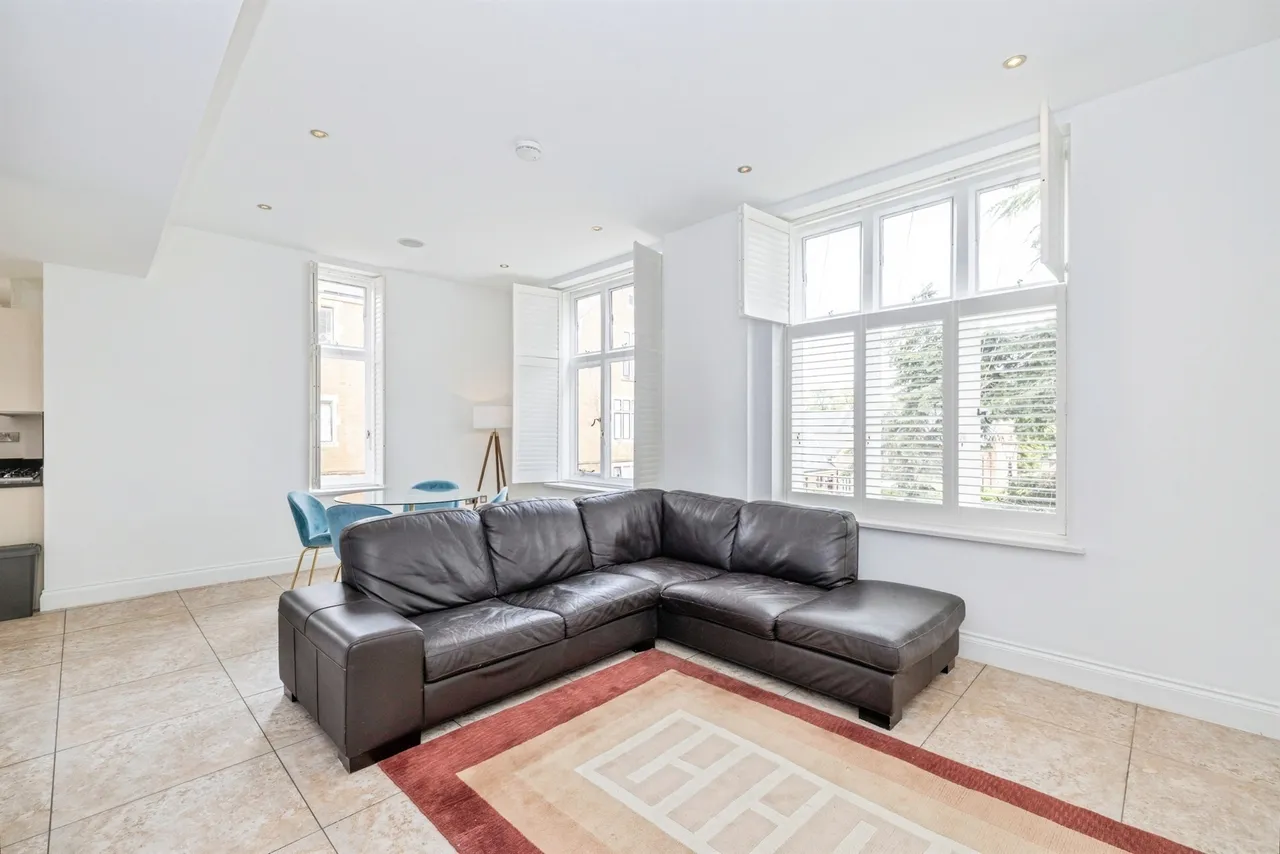 King Edward Place, Bushey, photo 9