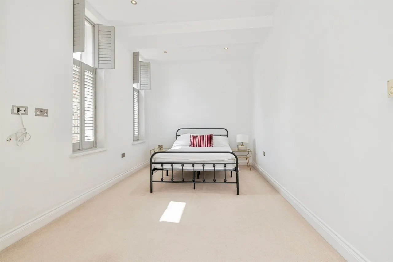 King Edward Place, Bushey, photo 6