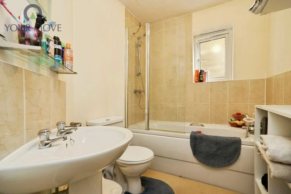 School Street, Cottingley, BD16, photo 11