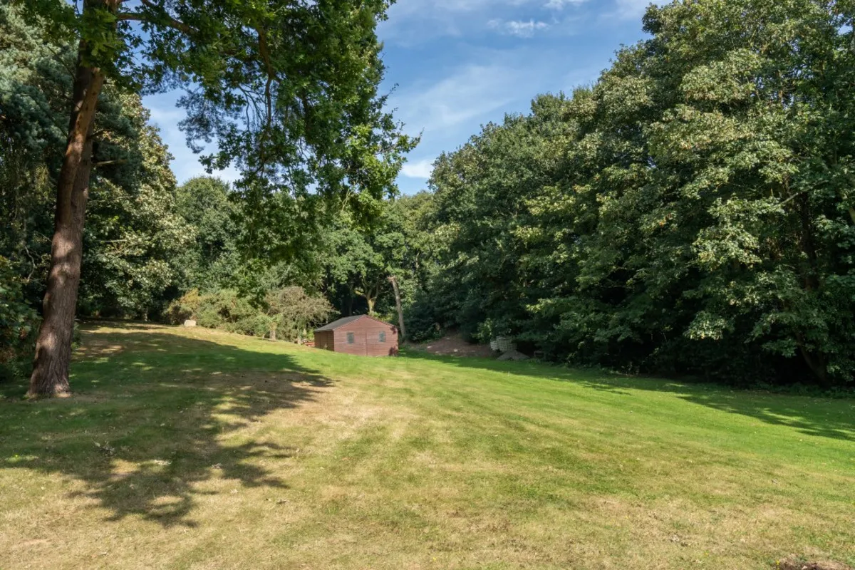Hillside Loke, Roughton, NR11, photo 29