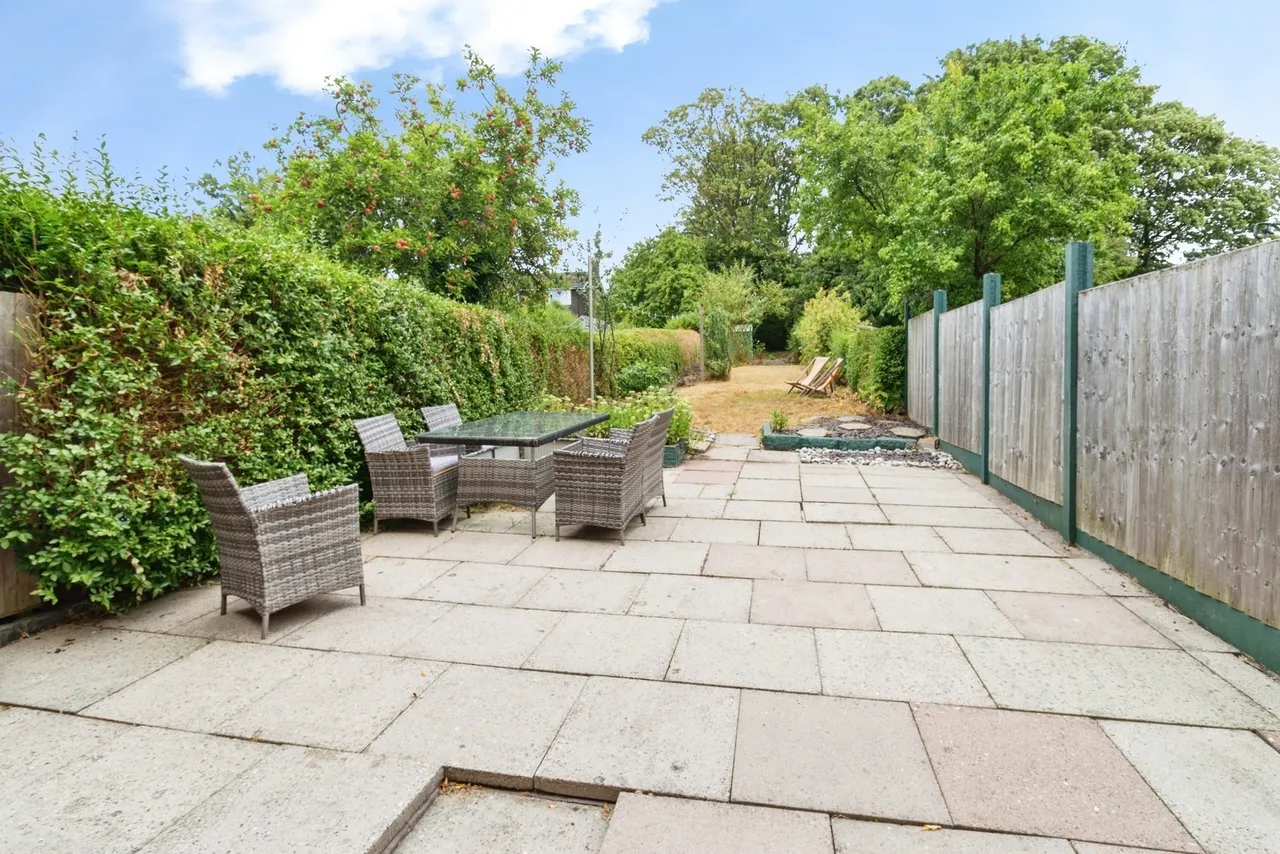 Vicarage Crescent, Newcastle, Staffordshire, ST5, photo 11
