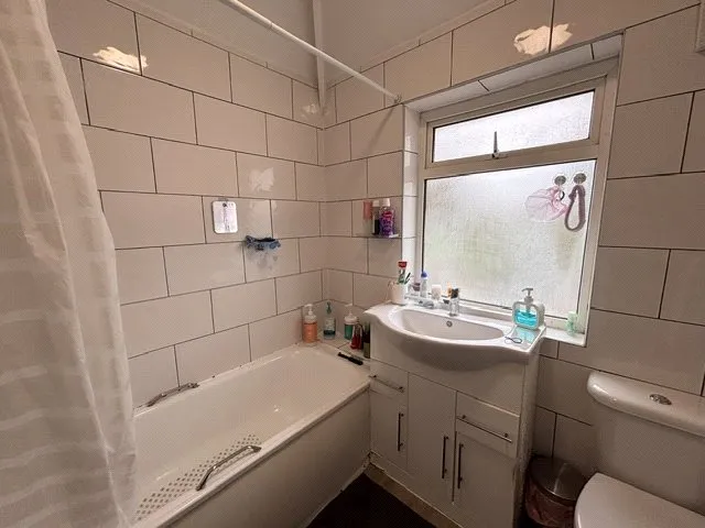 Vernon Road, Feltham, TW13, photo 5