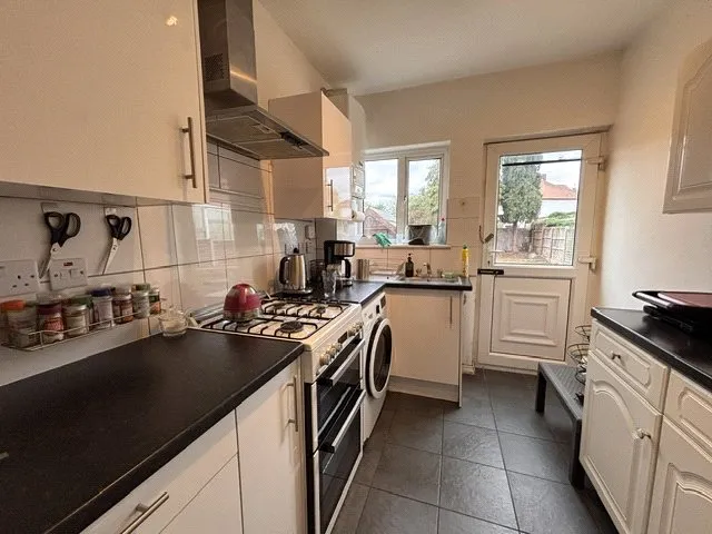 Vernon Road, Feltham, TW13, photo 4