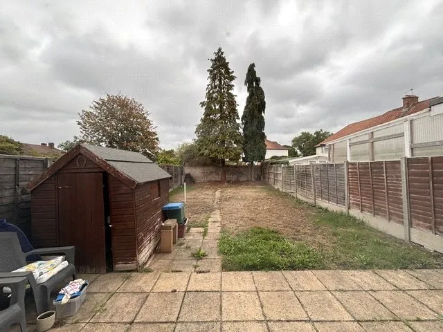 Vernon Road, Feltham, TW13, photo 9