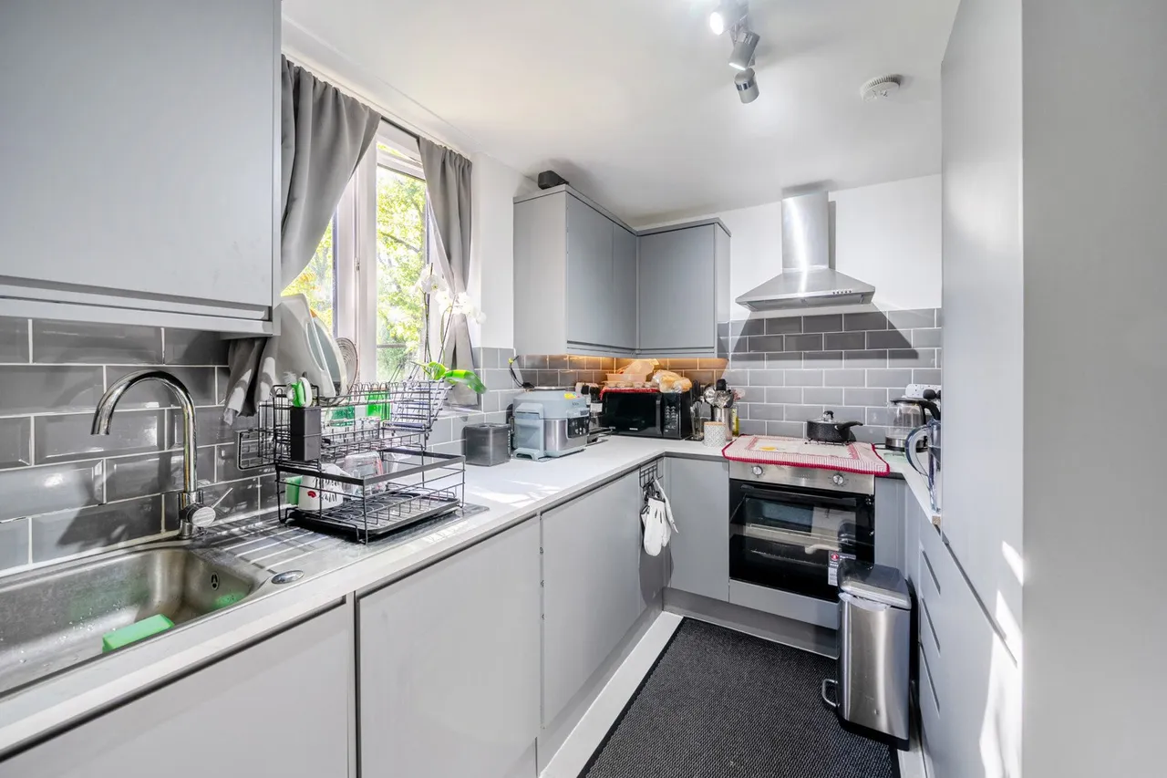 Langdale Close, SE17, photo 2