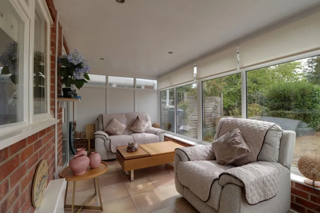 Meadow Close, Colsterworth, NG33, photo 9