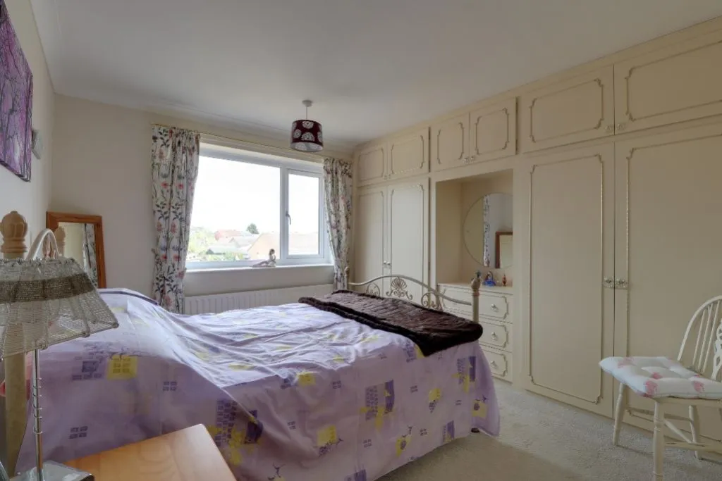 Meadow Close, Colsterworth, NG33, photo 10