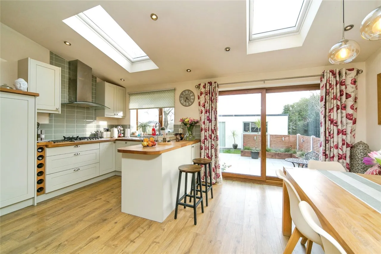Bull Bay Road, Amlwch, LL68, photo 18