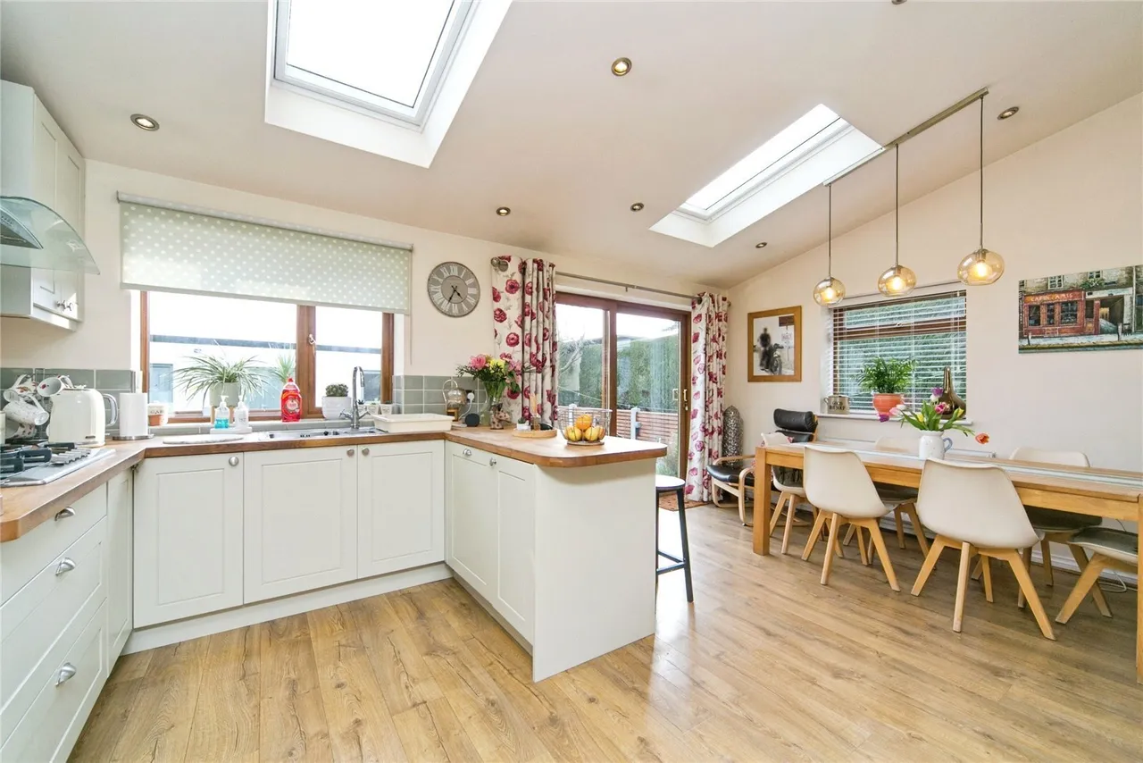 Bull Bay Road, Amlwch, LL68, photo 2