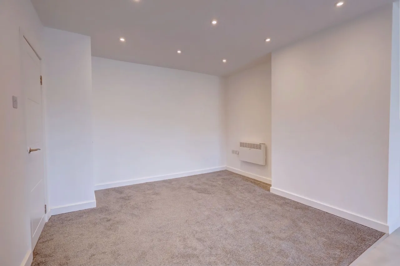 Deeds Grove, High Wycombe, HP12, photo 6