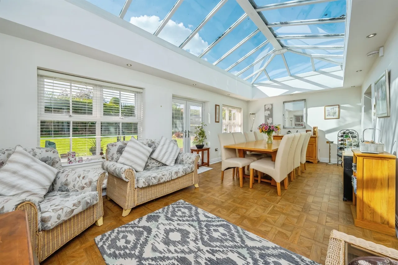 East Butts Road, RUGELEY, photo 5