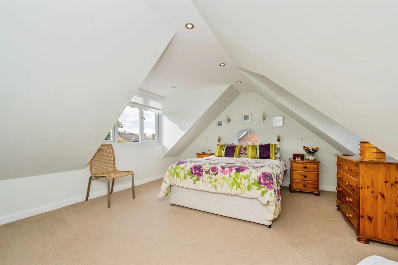 East Butts Road, RUGELEY, photo 10