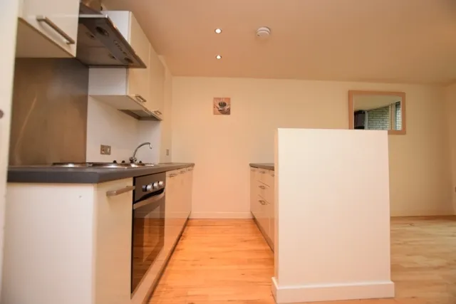 Jet Centro, 79 St.Mary's Road, S2 4AH, photo 2