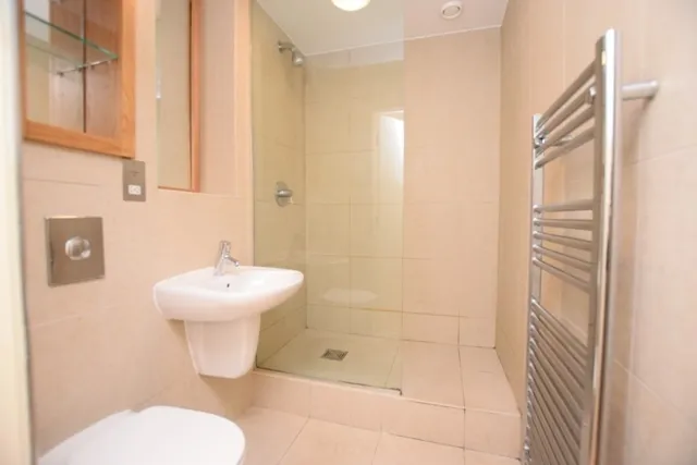 Jet Centro, 79 St.Mary's Road, S2 4AH, photo 3
