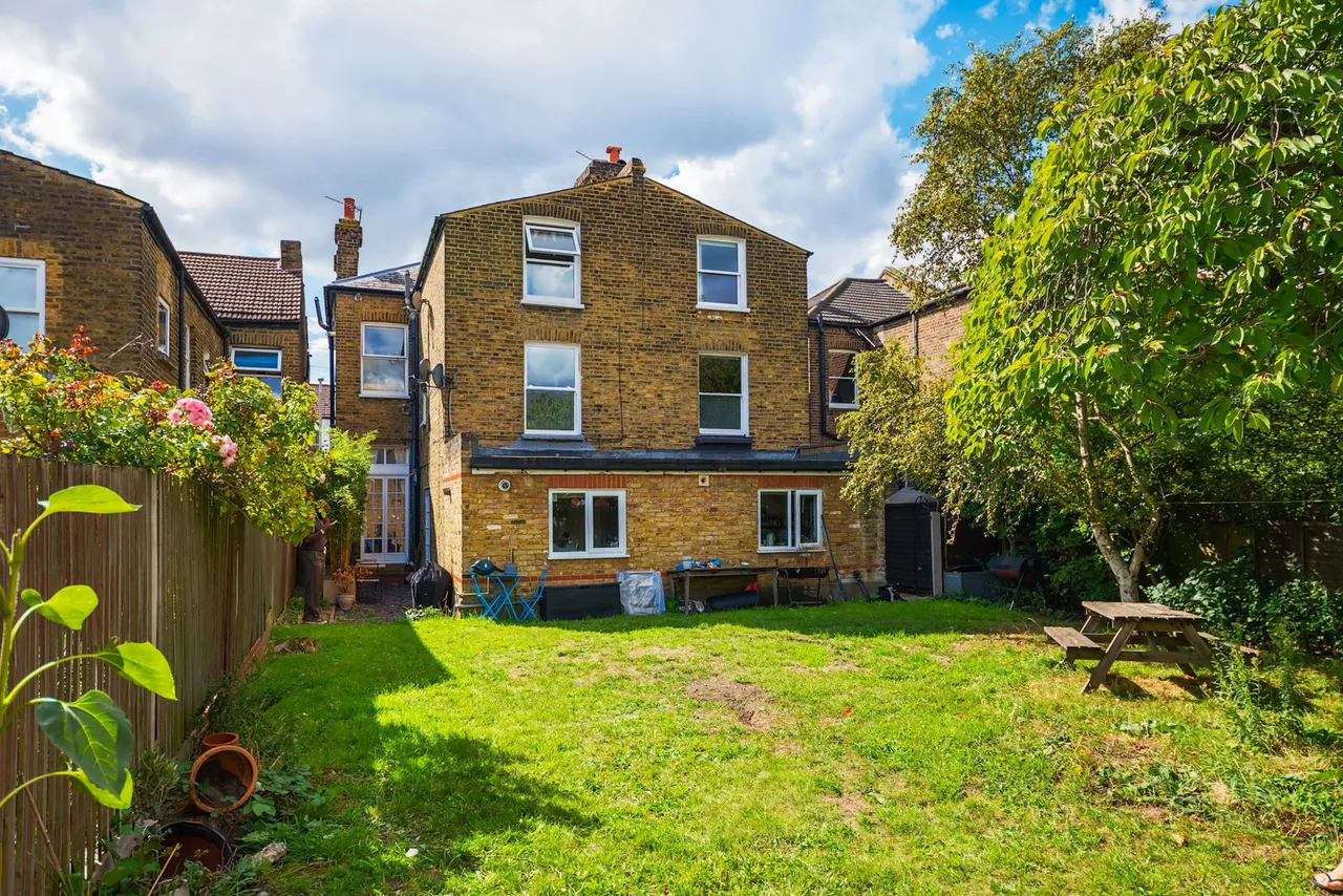 Trevelyan Road, London, SW17, photo 2