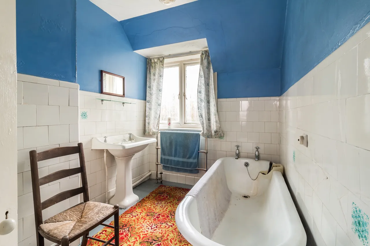Bisterne Close, Ringwood, BH24, photo 13