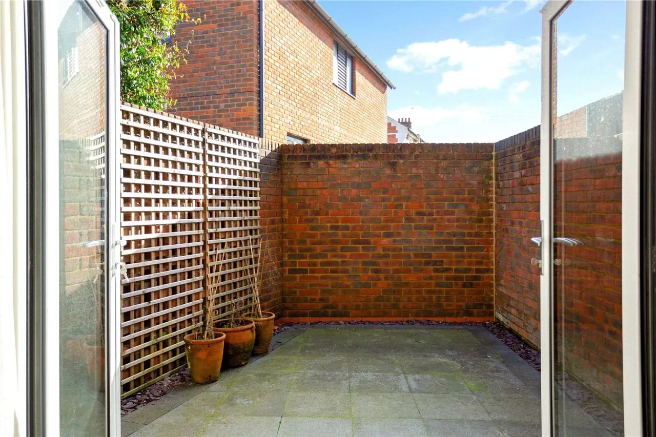 St. Valentines Close, Winchester, SO23, photo 7