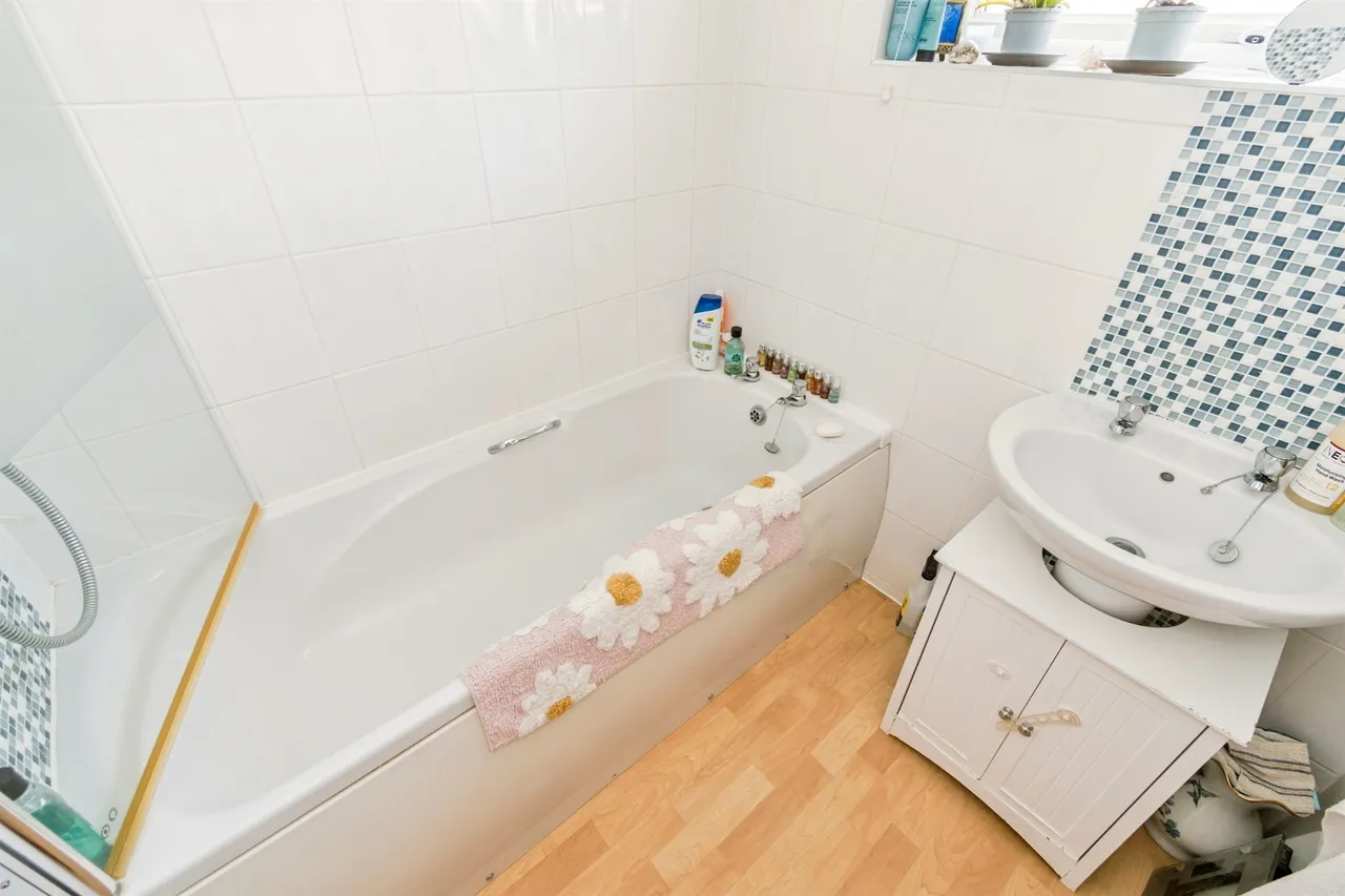 Beacon Way, Park Gate, SO31, photo 6