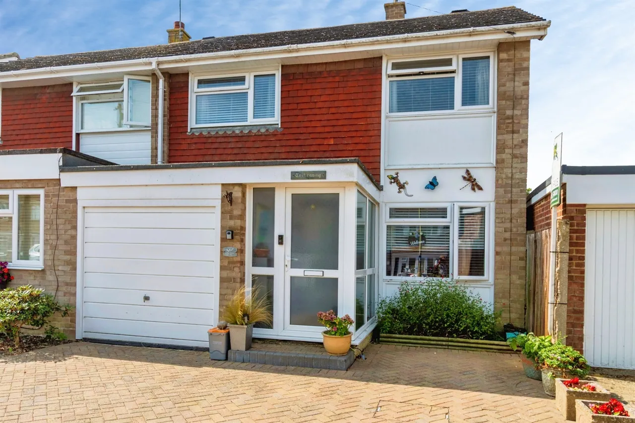 3 bed house for sale, Beacon Way, Park Gate, SO31